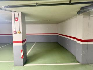 Aparcament cotxe  Bidebarrieta. Garaje abierto en bidebarrieta