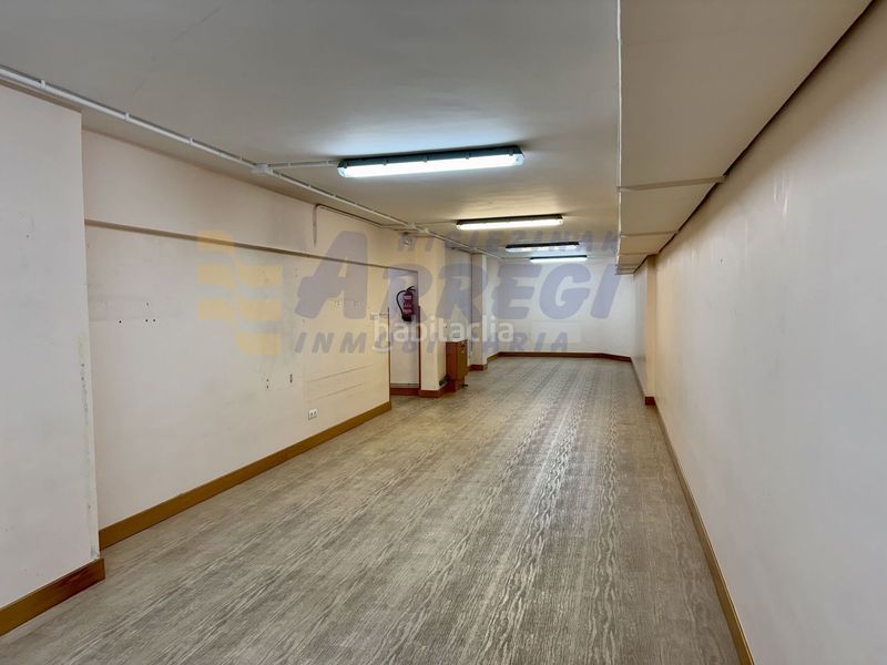 Foto e4d2c7b7-a844-4d5a-983e-4c25406009b5. Lloguer oficina a Eibar