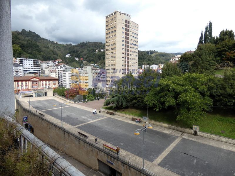 Foto 6b8fad2a-f90a-42a5-aad4-d3db39358d53. Pis amb calefacció a Eibar