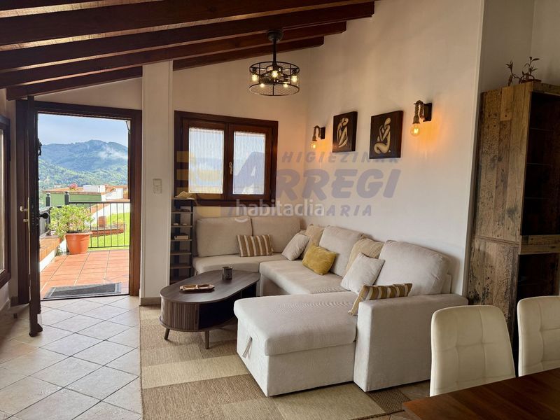 Foto c896dc67-fbaa-43b3-9b8a-a5e028e751d2. Casa amb calefacció piscina a Mutriku