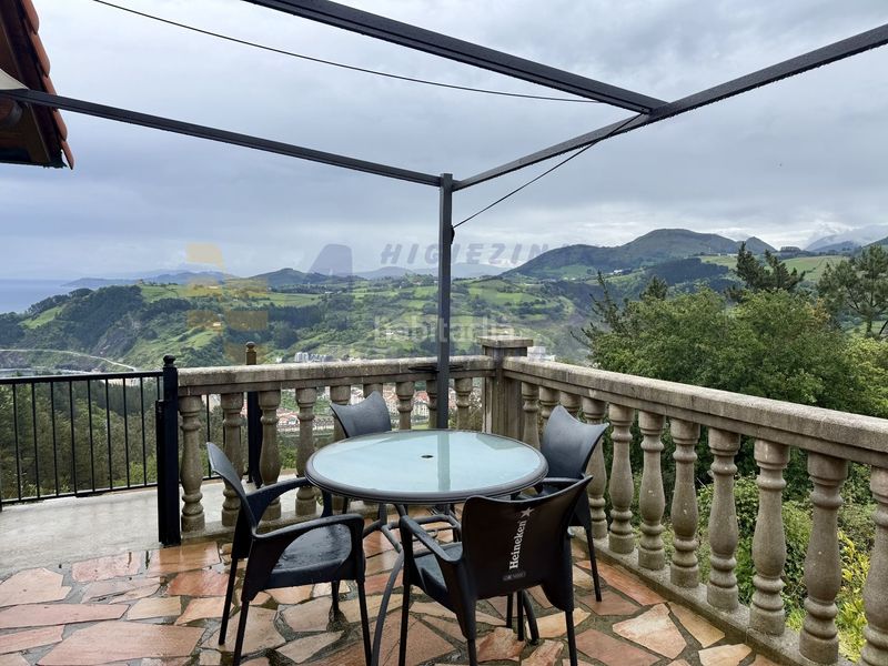 Foto d0022b00-9a13-4043-8322-649d6433067b. Casa amb calefacció piscina a Mutriku