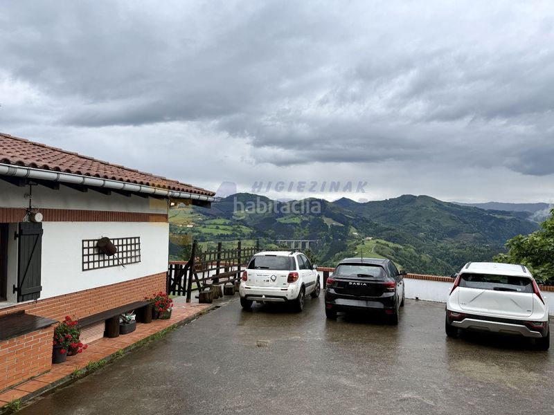 Foto f7eef27a-0124-42f0-8daf-e4f57978d689. Casa amb calefacció piscina a Mutriku