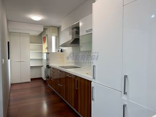 Etagenwohnung  Egogain. En pleno centro de eibar con ascensor a cota cero y opción de ga