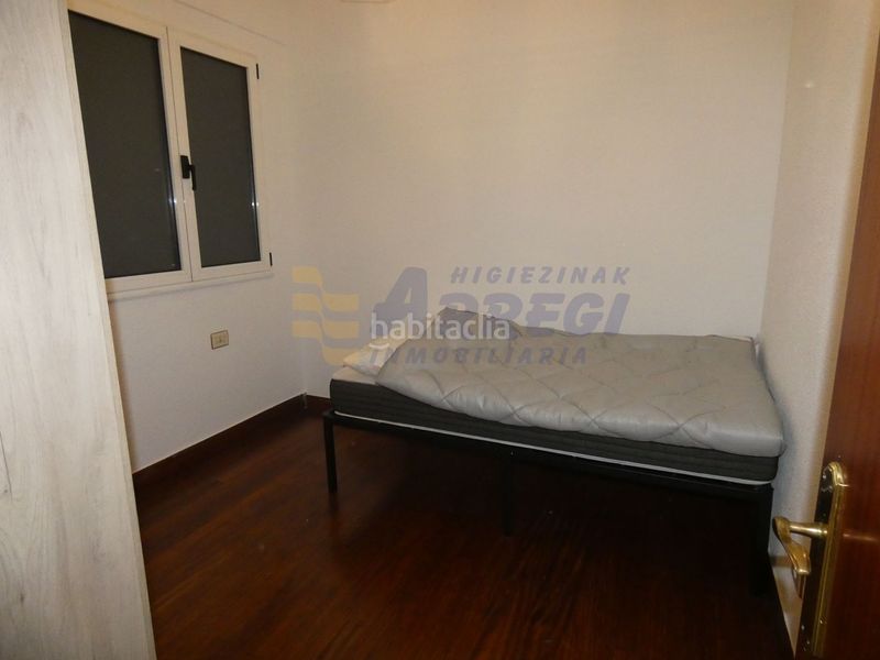 Foto 3875cdaf-10cb-42ef-aa50-a0c9b1130a1d. Flat in Eibar