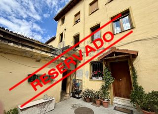 Etagenwohnung  Polonia etxeberria. Dos fincas independientes vivienda de cuatro dormitorios y apart