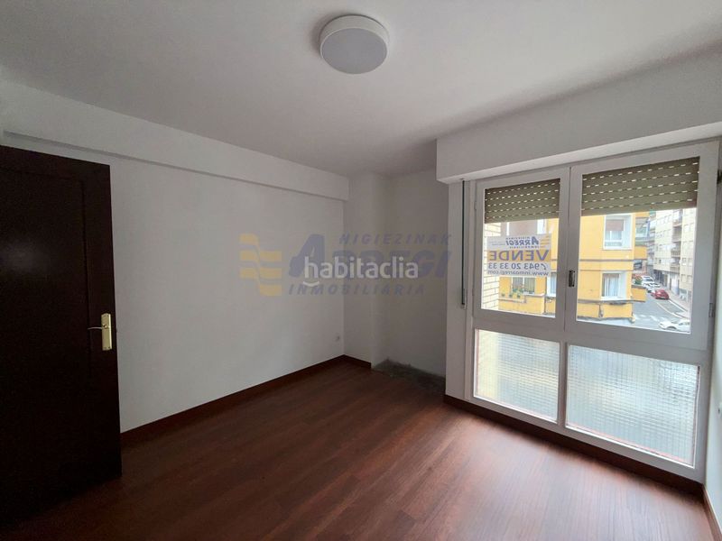 Foto 148f6cd5-ddbf-48c9-ac9c-01c3f5642b67. Appartamento con parcheggio in Eibar