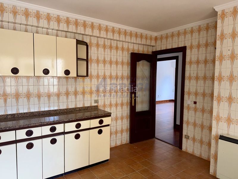 Foto 8a67a94a-8cf6-4783-8d52-b017fa2be76f. Appartamento con parcheggio in Eibar