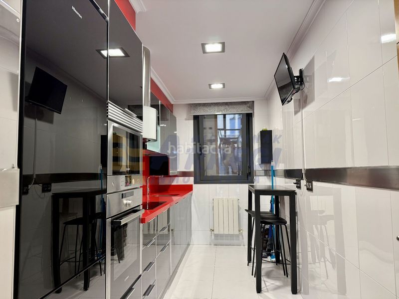 Foto 52fcf9c3-4965-4f74-97c3-ec8e46670ebb. Etagenwohnung mit heizung in Eibar