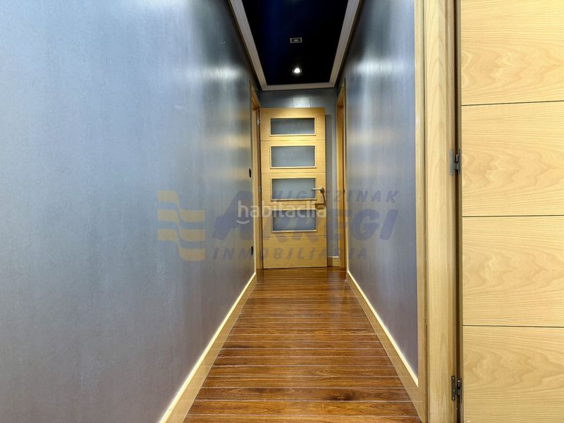 Foto c9e2fb0d-2d84-4b49-8e72-74f8c1a2c309. Etagenwohnung mit heizung in Eibar