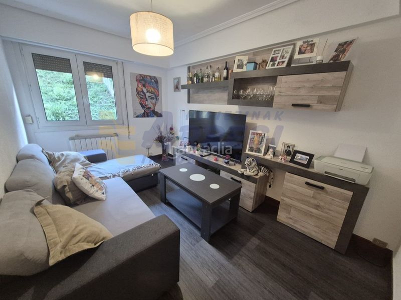Foto 7de1b5bf-974f-4913-9060-b1ddb610e787. Piso vivienda lista para entrar a vivir 3 habitaciones y excelente distribución en Soraluze / Placencia de las Armas