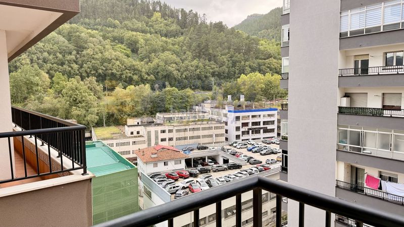 Foto ef7036fd-43ac-4d60-bd76-50c70e6ffd4c. Pis a Eibar
