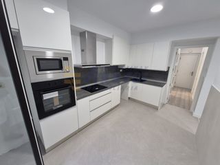 Pis  Santa klara. Piso reformado de 2 habitaciones con balcón y trastero en azkoit