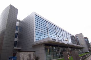 Miete Büro  Donostia-san sebastián - portuetxe. Edificio askain. oficina totalmente instalada en muy buen estado