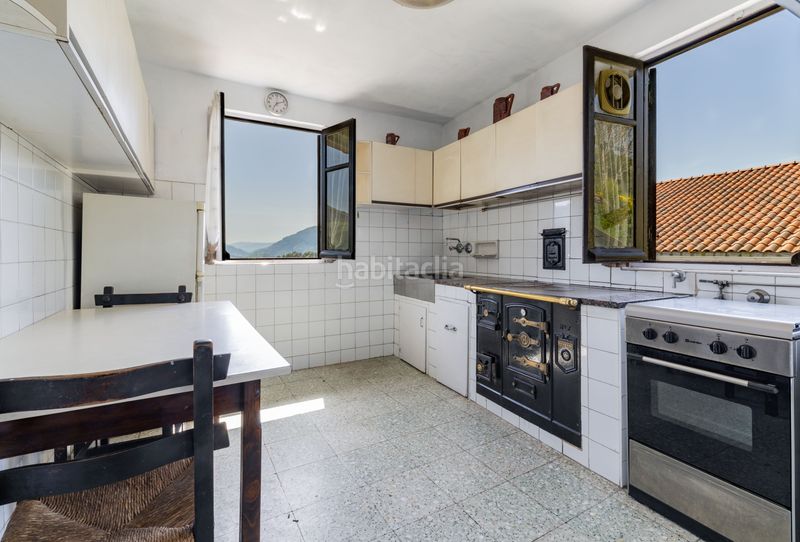 Foto 6e0a1eb4-f503-4896-9599-d786fccb9d0e. Casa amb calefacció a Hernialde