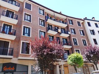 Rent Flat  Donibane kalea 14. Precioso duplex con espectaculares vistas en la zona de lezo.