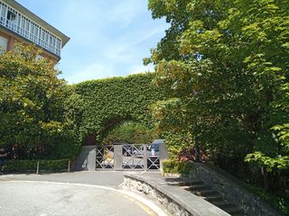 Aparcament cotxe a Donostia-san sebastián - paseo de la fe 20. Amplio garaje cerrado en venta, con dos plazas independientes y