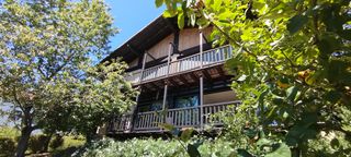 Etagenwohnung  Areso - elgoyen. Vivienda en casa bifamiliar con jardín en venta en areso, navarr