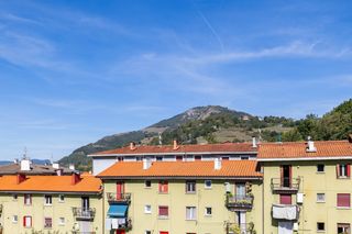 Appartement  Tolosa - barrio izaskun andré mariaren. Piso reformado en venta en el barrio izaskun con vistas a uzturr
