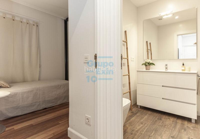 Foto 26f53f98-a1a7-4c00-976c-fe838fef675d. Rent flat in Área Romántica Donostia - San Sebastián