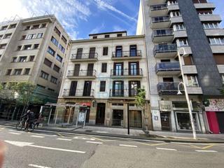 Local Comercial  Donostia-san sebastián - mirakruz kalea. Local muy comercial en venta en excelente ubicación en la calle