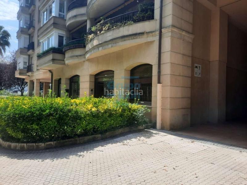 Foto b1b8244d-85db-482e-bdaf-1d0f4c88e956. Local commercial dans donostia-san sebastián - ondarreta pasealekua 14 dans Donostia - San Sebastián