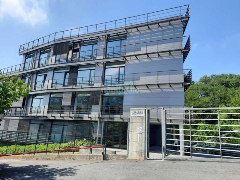 Foto 264abbda-41f8-4bf8-9241-43836433b397. Miete büro mit parking in Ibaeta Donostia - San Sebastián