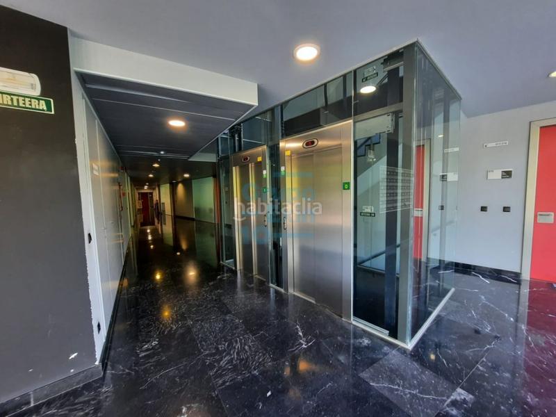 Foto 0d569e0a-8b19-4f3b-804c-593d034ce490. Rent office space with parking in Ibaeta Donostia - San Sebastián