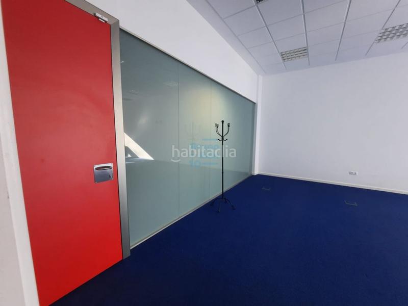 Foto 8ffe0c4c-3504-4737-9c1f-1fdb505843fe. Rent office space with parking in Ibaeta Donostia - San Sebastián