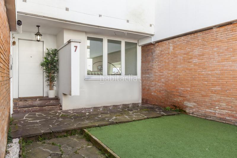 Foto 9d122e2f-b95d-4ecf-b4bd-700978b91b20. Casa a schiera con riscaldamento parcheggio piscina in Donostia - San Sebastián