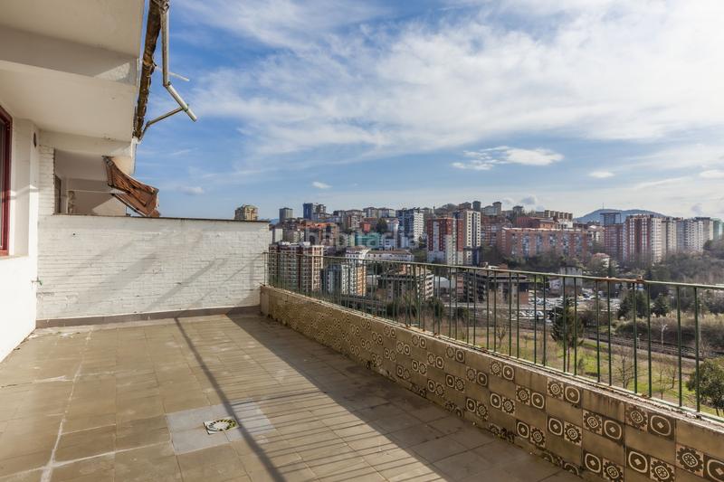Foto b3633f67-7b1b-42d9-aedd-e6565893d12f. Casa a schiera con riscaldamento parcheggio piscina in Donostia - San Sebastián