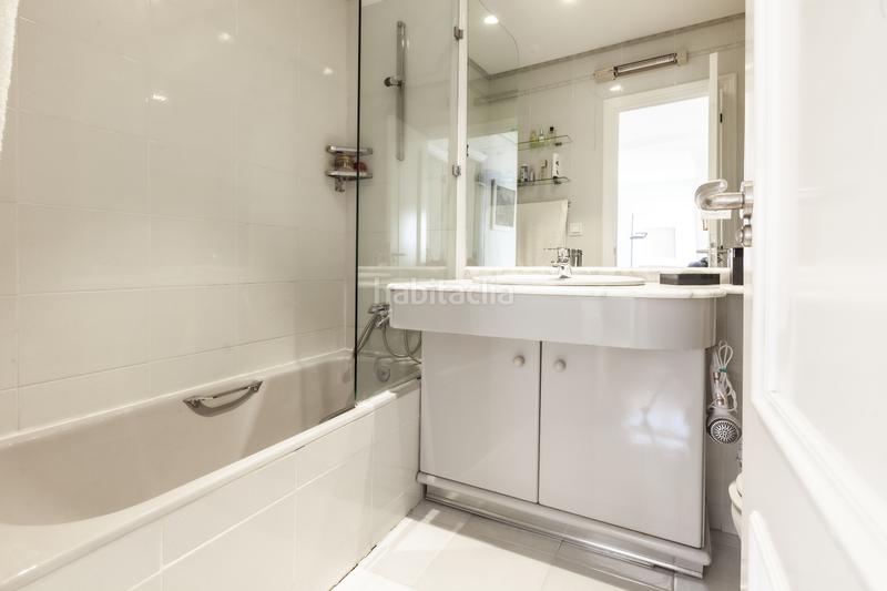 Foto 81efc6fe-cb48-4674-82dd-d13e1ba7fde2. Àtic amb calefacció a Parte Vieja Donostia - San Sebastián