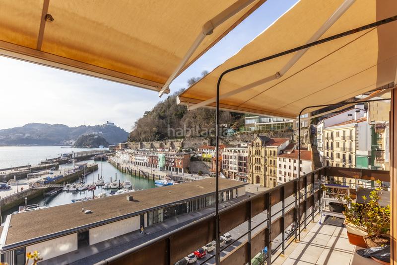 Foto c632d5f0-973d-4b37-bdf6-5d70a94f29b2. Àtic amb calefacció a Parte Vieja Donostia - San Sebastián