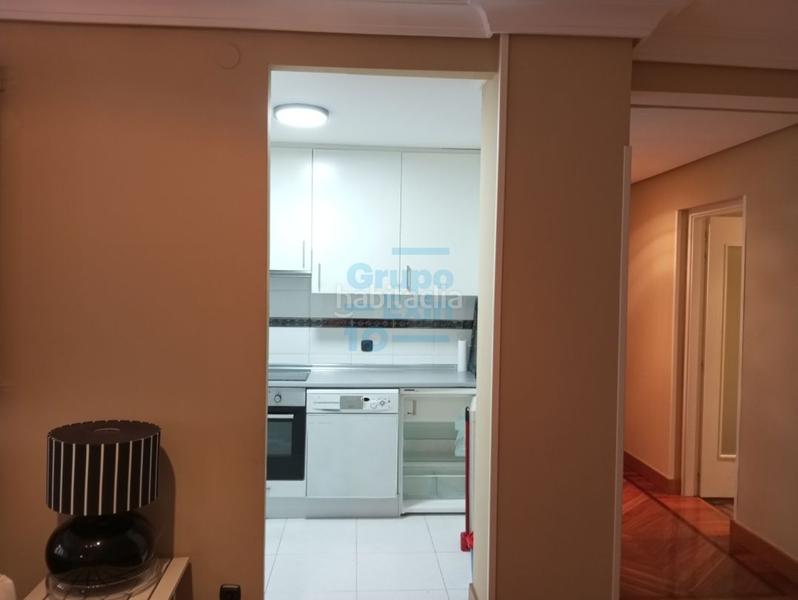 Foto 614b2164-fad9-451d-b66b-c34c0fb9eef2. Rent flat with heating in Área Romántica Donostia - San Sebastián