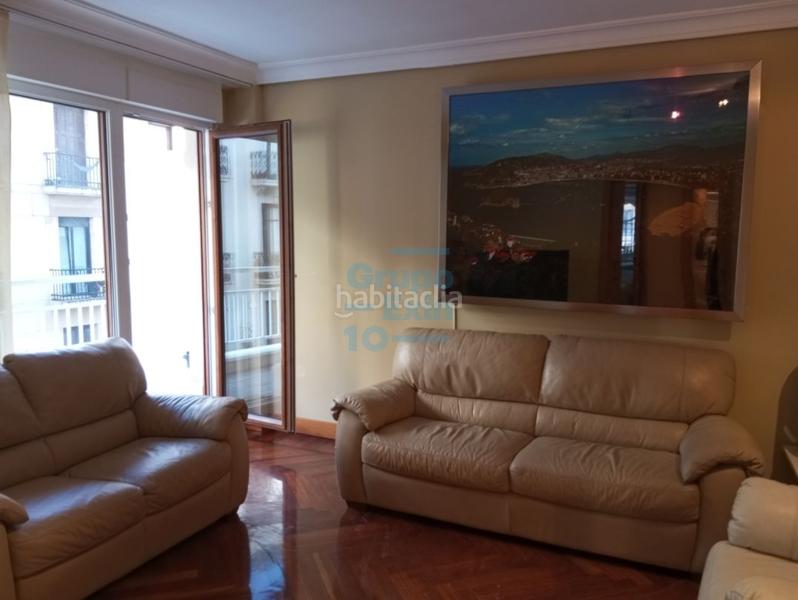 Foto a276ed93-f456-4e9d-8c8d-1d3b9aa90f68. Rent flat with heating in Área Romántica Donostia - San Sebastián