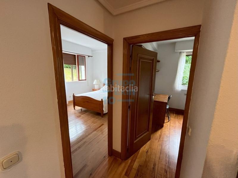 Foto 8e5a3e3a-6ec4-4984-87e4-f6174d941c55. Alquiler piso magnífico piso todo exterior de 3 habitaciones en el barrio de el Antiguo. en Donostia - San Sebastián