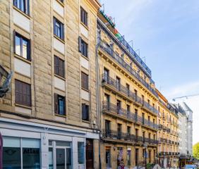 Penthouse  Donostia-san sebastián - paseo de heriz. Coqueto ático con terraza en el cotizado barrio del antiguo, san