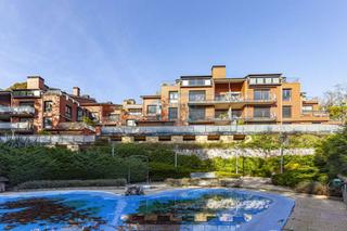 Rent Flat  Donostia-san sebastián - marbil bidea. Piso de lujo en alquiler con vistas a la bahía de la concha en e