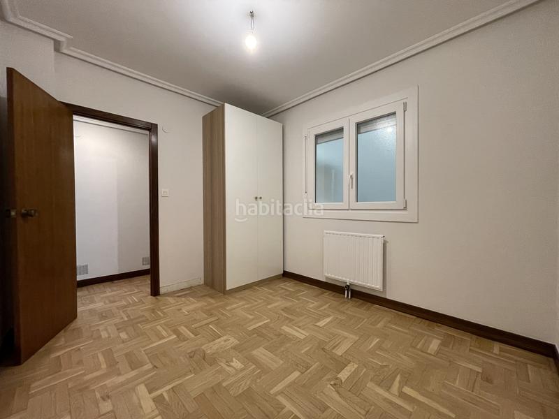 Foto 79f87817-4c75-4e92-aa36-cd9fff5d119b. Miete etagenwohnung mit heizung parking in Gros Donostia - San Sebastián