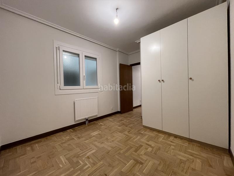 Foto cb3ee38f-8f81-4799-9768-5275b97c3747. Rent flat with heating parking in Gros Donostia - San Sebastián