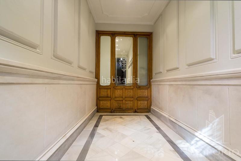 Foto fd8b3d6a-e1ed-4b13-8e70-bb6905fe2dc5. Location attique avec chauffage dans Justicia-Chueca Madrid