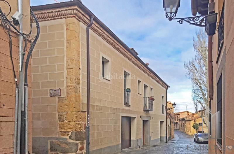 Foto eb3ae1a4-d3d5-4f95-b533-1608de53feb4. Piso en velarde 9 encantador piso en edificio histórico restaurado en pleno centro en Segovia