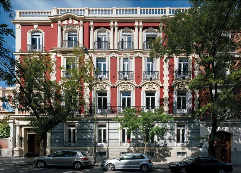 Foto cbb9e9ce-96e6-422b-85ca-f461b94ec0c2. Rent office space in de fernando el santo 15 in Almagro Madrid