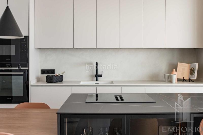 Foto cec80d62-6ea5-424d-9753-445aa174b372. Pis amb aparcament a La Malagueta - Monte Sancha Málaga