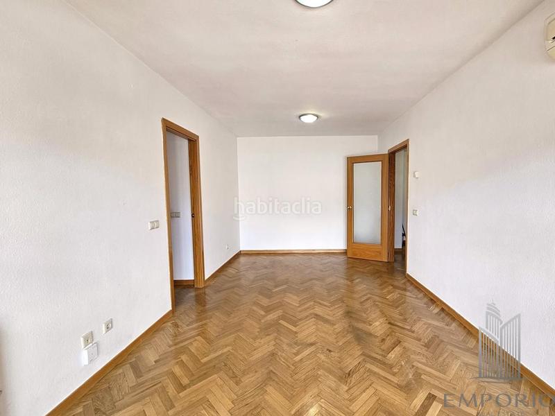 Foto 0378b8bd-5acd-492d-8fbc-24e8dbd75553. Alquiler ático en río navia 4 ático con 2 terrazas urb. con amplio jardín y piscina en Collado Villalba