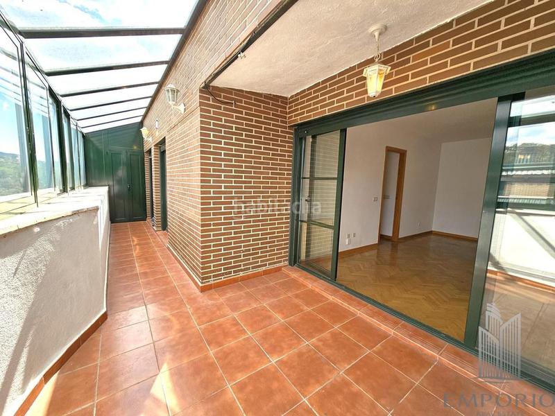 Foto c7cfdffb-a9b8-4f83-a47b-afb1448a5d7b. Alquiler ático en río navia 4 ático con 2 terrazas urb. con amplio jardín y piscina en Collado Villalba