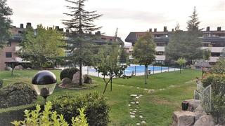 Location Attique à Río navia 4. Ático con 2 terrazas  urb. con amplio jardín y piscina