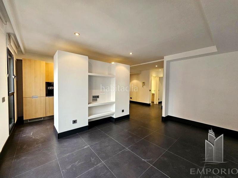 Foto 3bdffa5e-509d-4d43-be8f-8f62962073bf. Location appartement avec chauffage parking dans El Viso Madrid