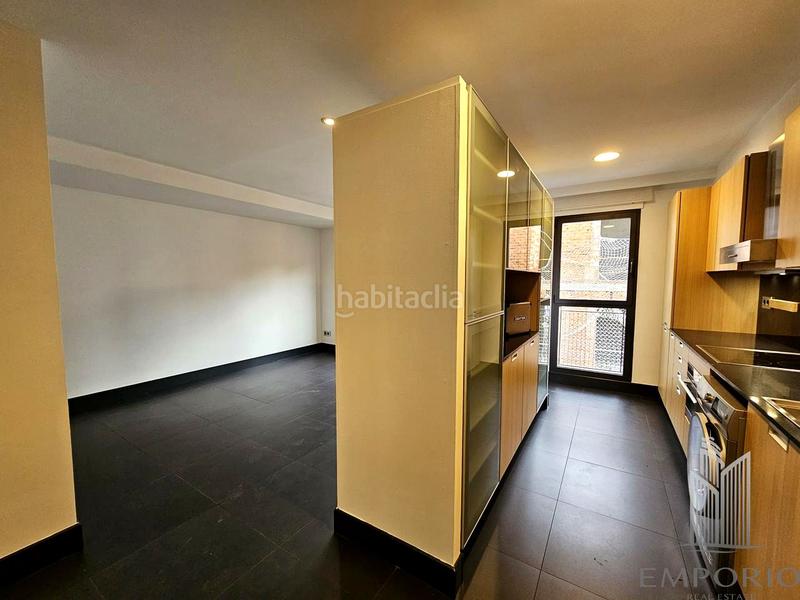 Foto 550f820d-029e-4481-96ec-48154dbb6f32. Location appartement avec chauffage parking dans El Viso Madrid