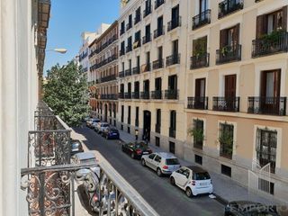 Flat in Justicia-Chueca