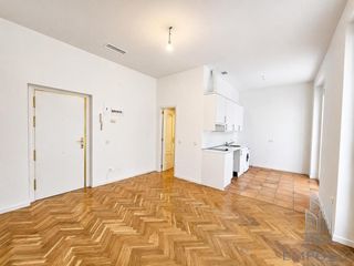 Appartement à De las infantas 25. Piso con 3 balcones frente al futuro sls infantas